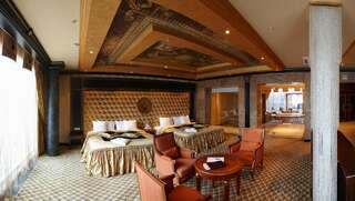 Отель Royal Casino SPA & Hotel Resort Рига Люкс «Версаче» c правом посещения тренажерного зала-7